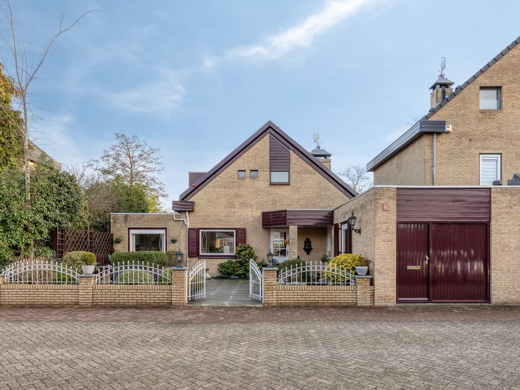 Neckardal 26, Capelle aan den IJssel