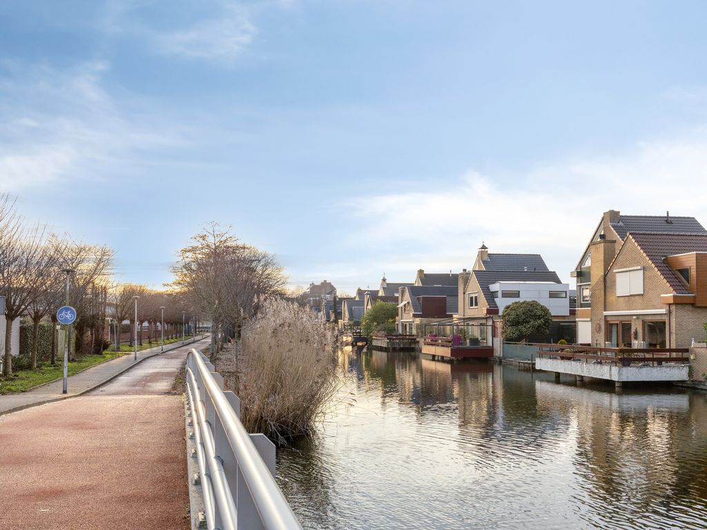 Neckardal 26, Capelle aan den IJssel