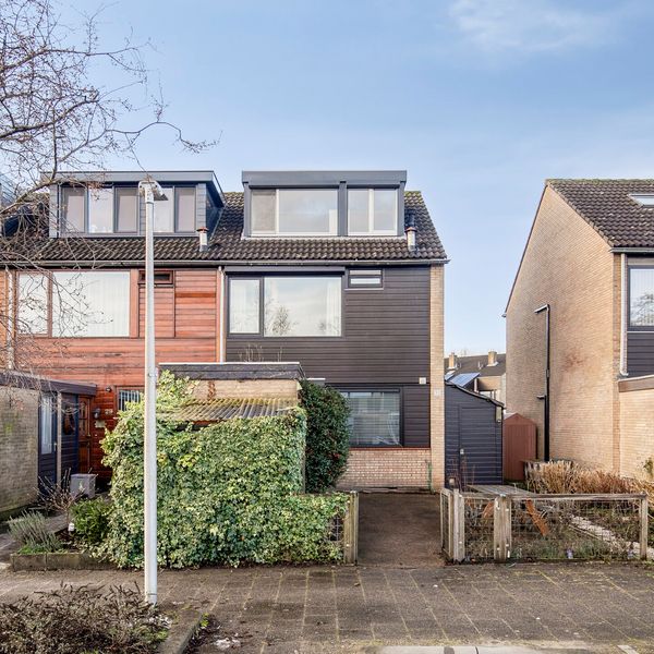 Aleoeten 30, Capelle aan den IJssel