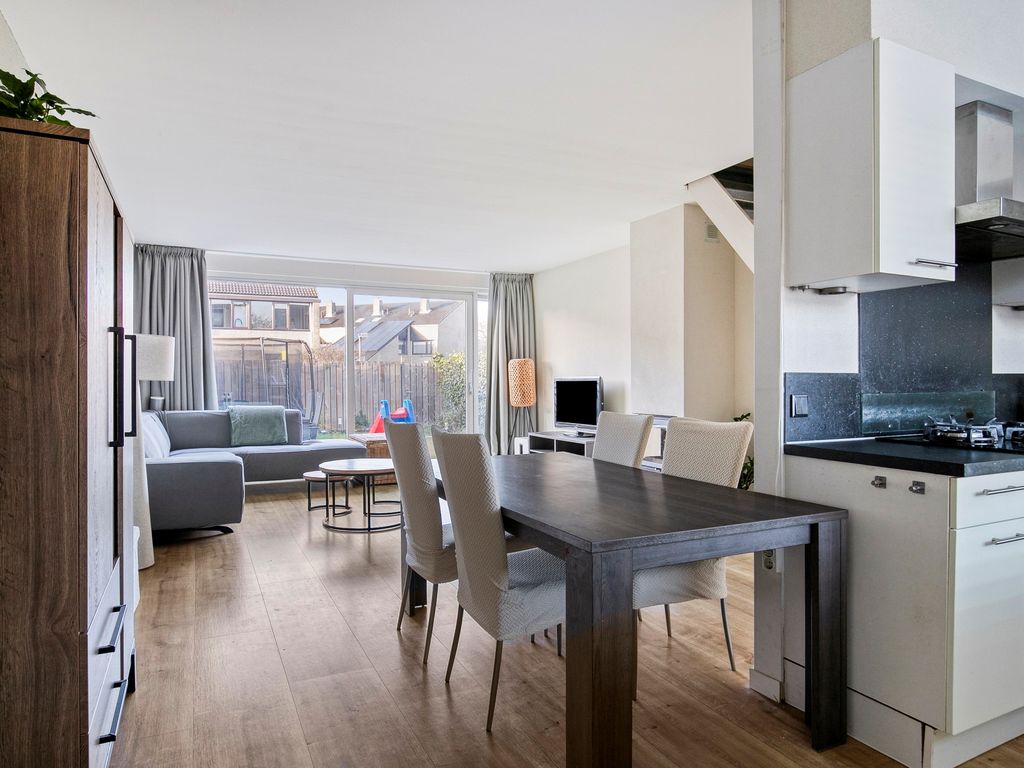 Aleoeten 30, Capelle aan den IJssel