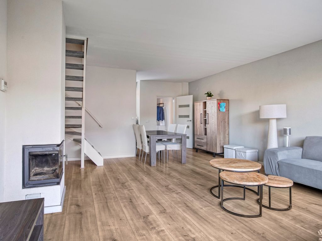 Aleoeten 30, Capelle aan den IJssel