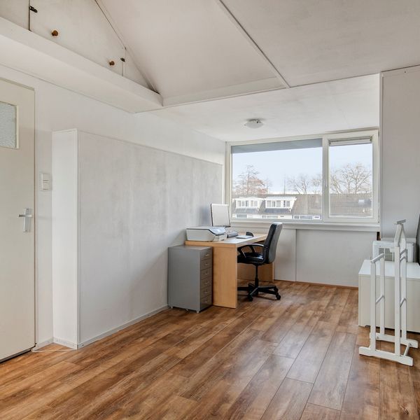 Aleoeten 30, Capelle aan den IJssel