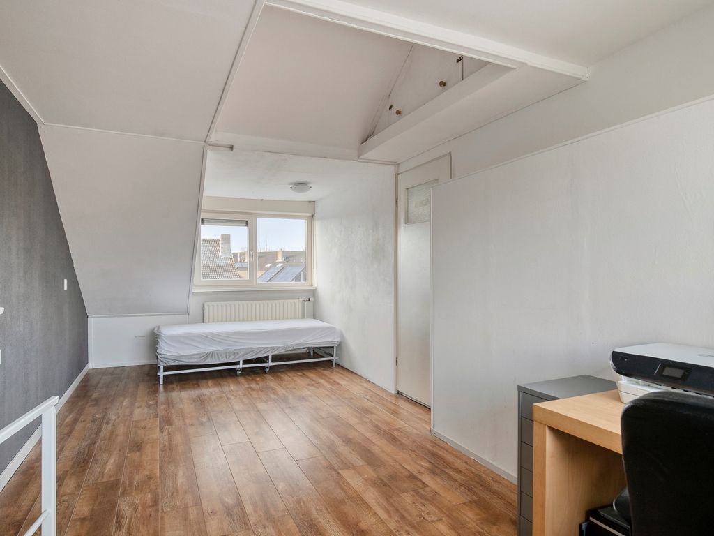 Aleoeten 30, Capelle aan den IJssel