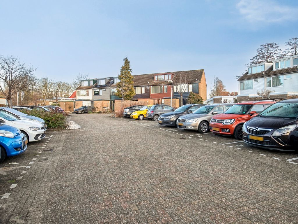 Aleoeten 30, Capelle aan den IJssel