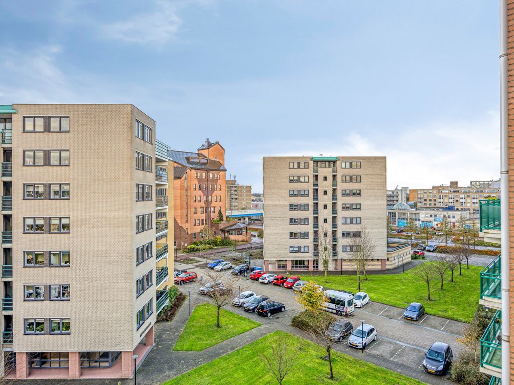 Fluiterlaan 282, Capelle aan den IJssel