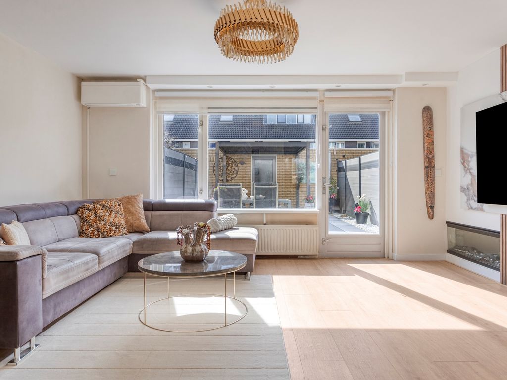 Bernsteinstraat 114, Capelle aan den IJssel