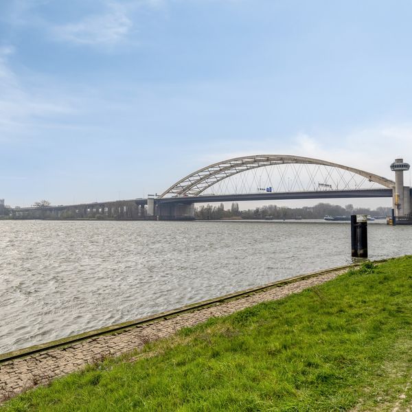 IJsselmondselaan 185A, Rotterdam