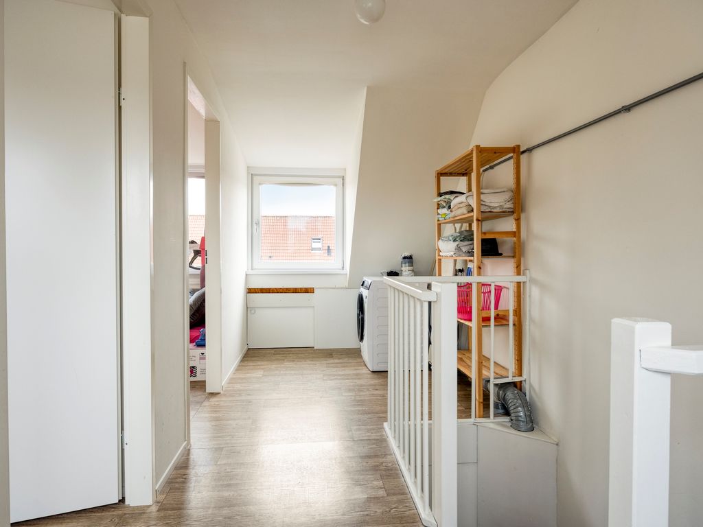 Libellendans 25, Capelle aan den IJssel