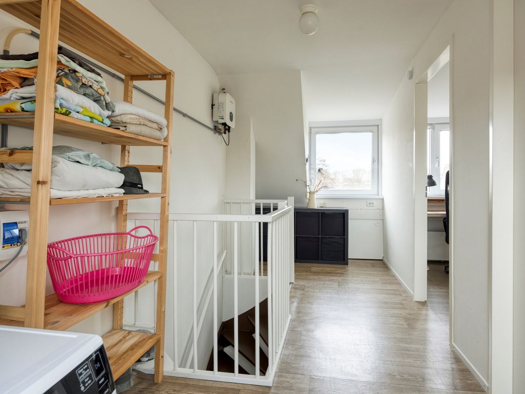 Libellendans 25, Capelle aan den IJssel