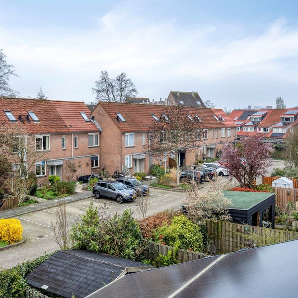 Libellendans 25, Capelle aan den IJssel