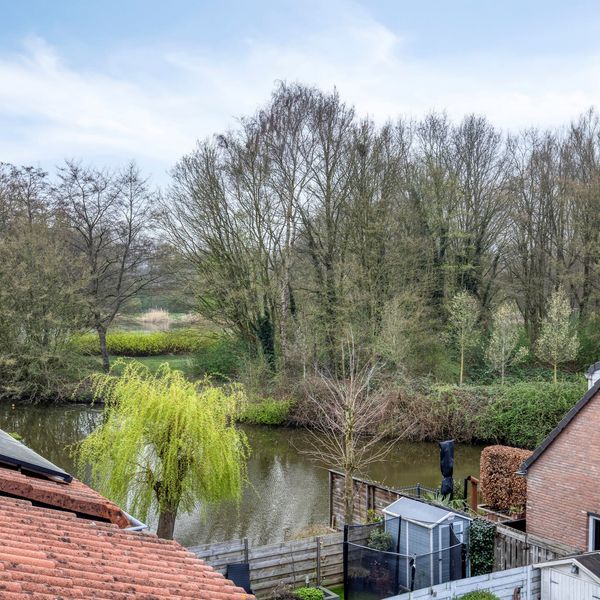 Libellendans 25, Capelle aan den IJssel