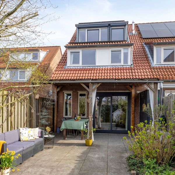 Libellendans 25, Capelle aan den IJssel