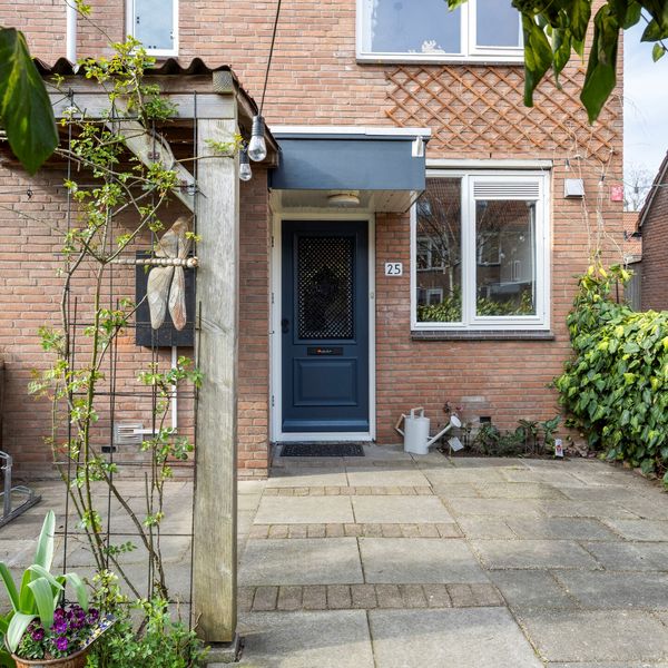 Libellendans 25, Capelle aan den IJssel