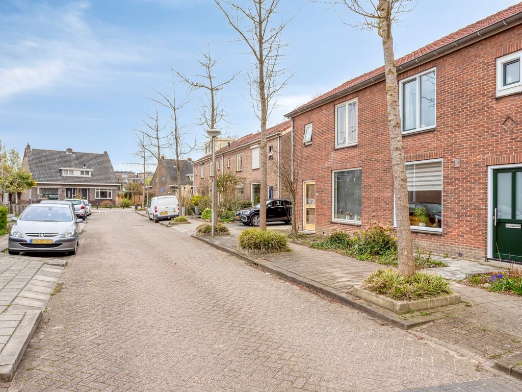 Kon Wilhelminastraat 12, Nieuwerkerk aan den IJssel