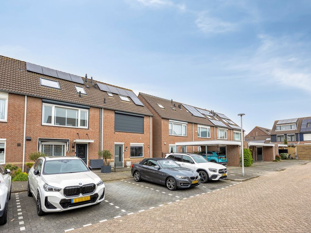 Jan van Kanrede 35, Capelle aan den IJssel