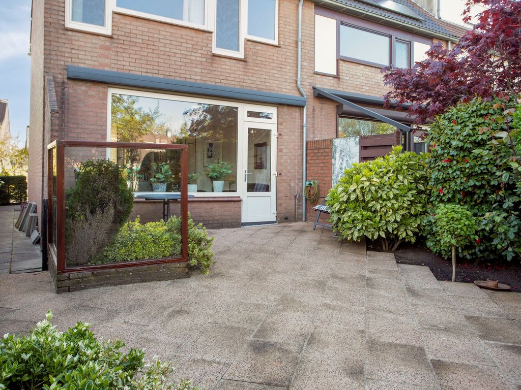 Jan de Geusrede 23, Capelle aan den IJssel