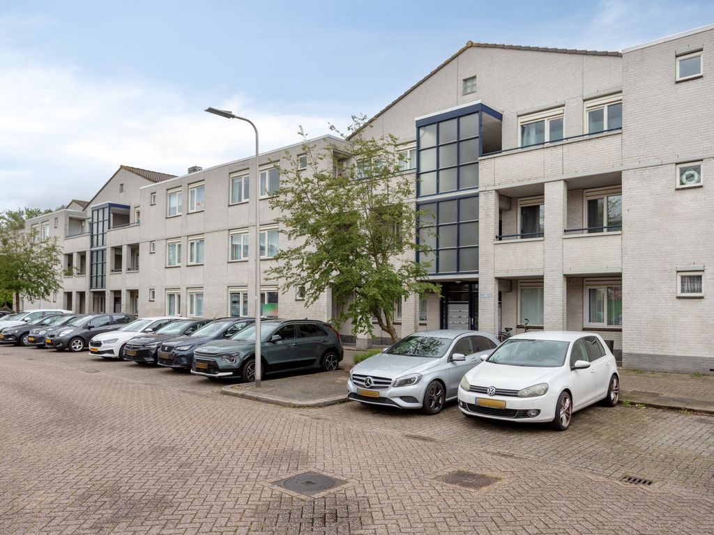 Slotplein 124, Capelle aan den IJssel