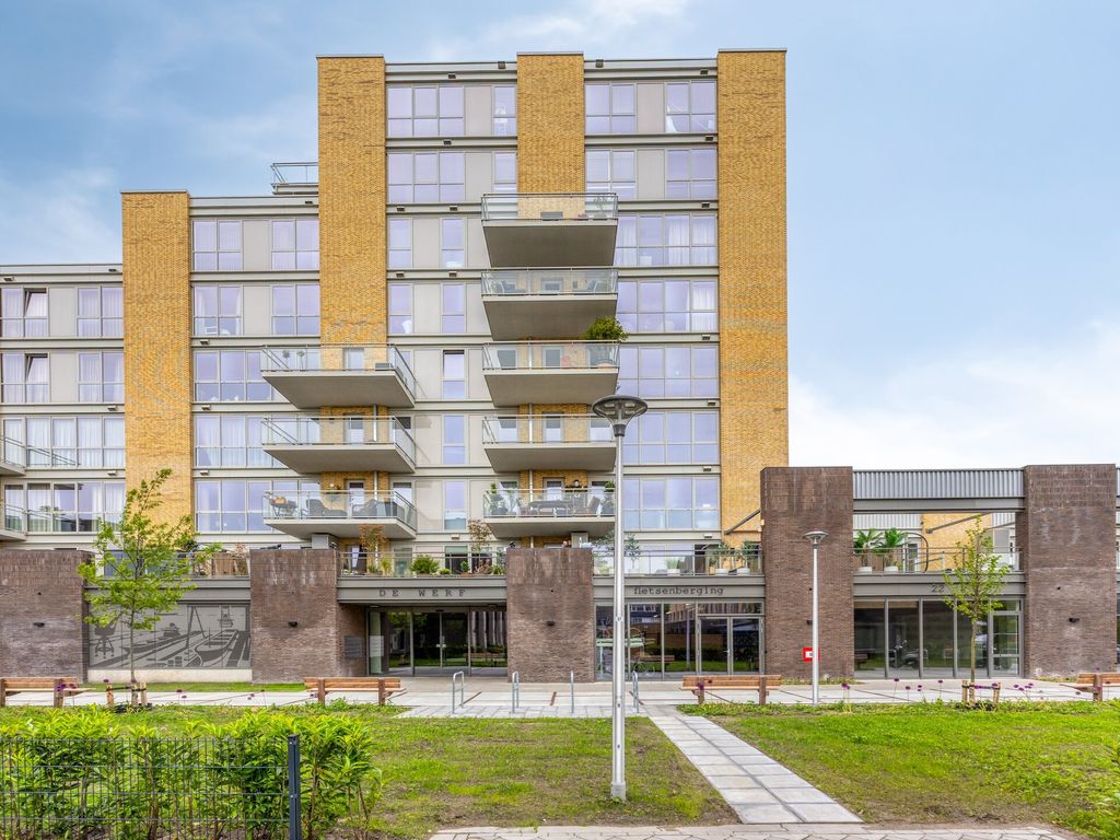 Mient 106, Capelle aan den IJssel