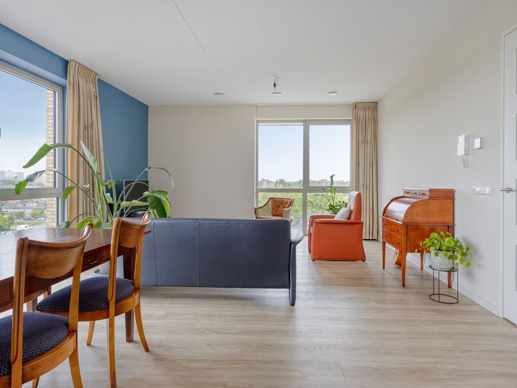 Mient 106, Capelle aan den IJssel