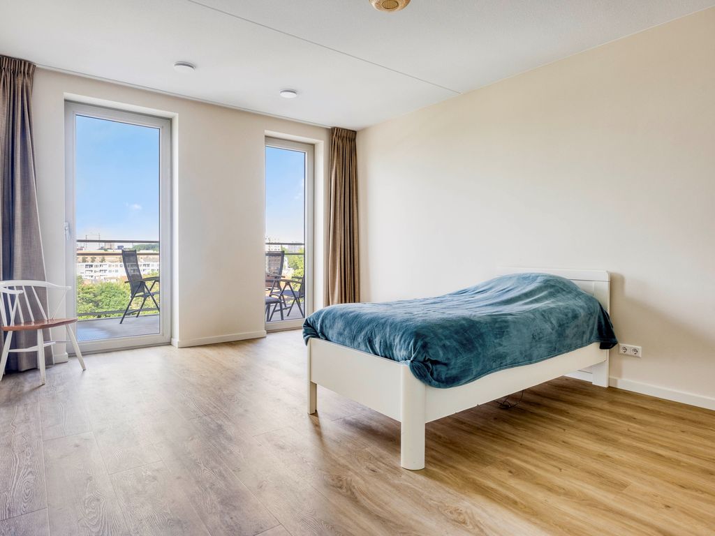 Mient 106, Capelle aan den IJssel