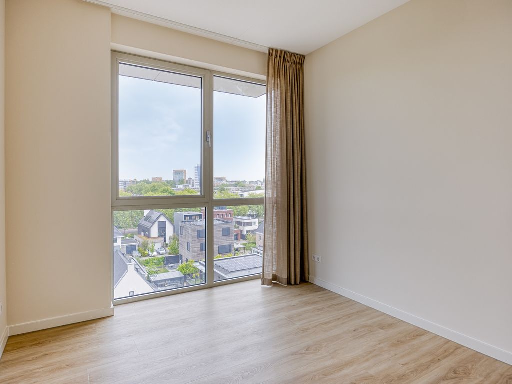 Mient 106, Capelle aan den IJssel