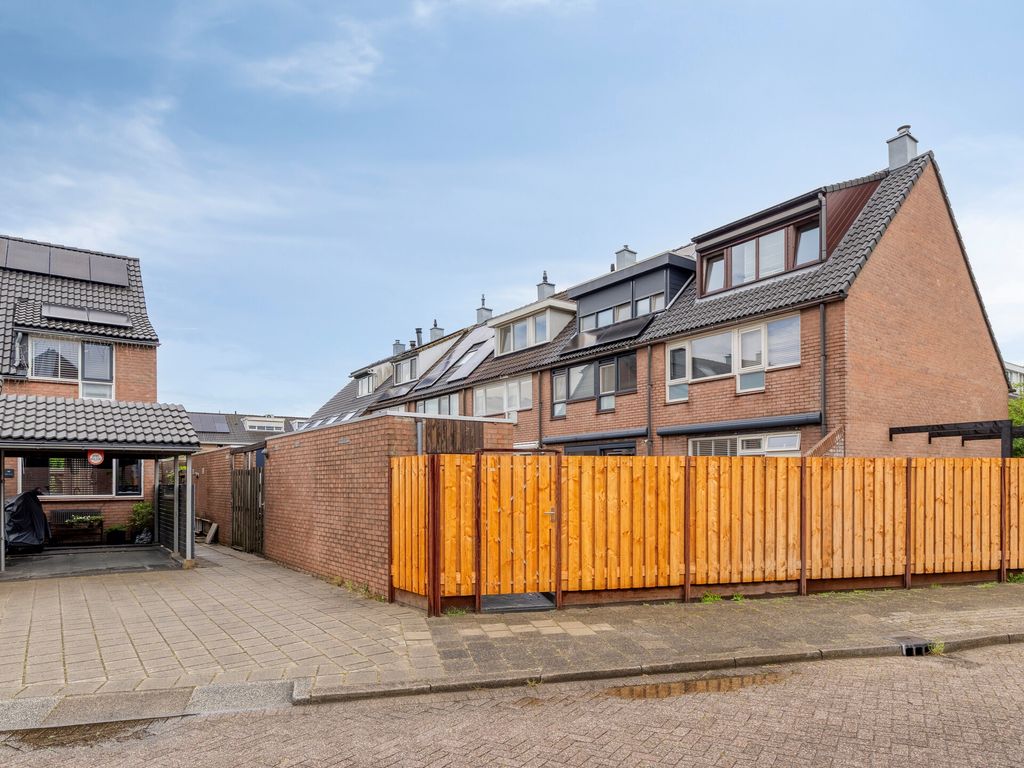 Bas de Blokrede 29, Capelle aan den IJssel