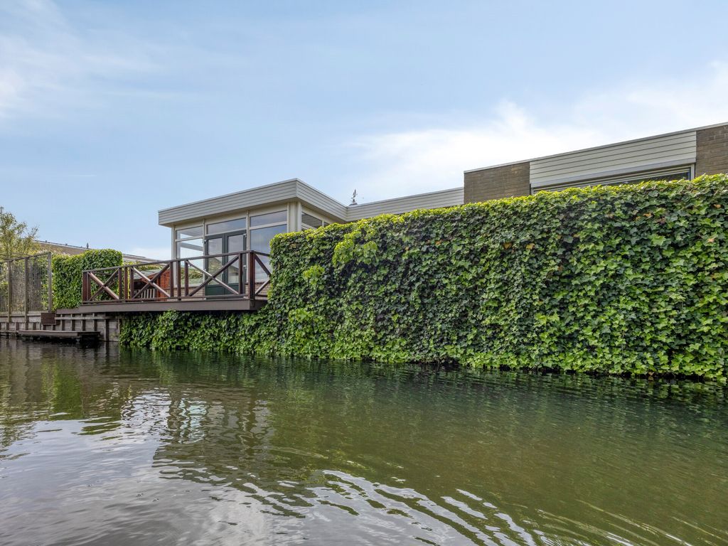 Van Maerlantpark 1, Capelle aan den IJssel
