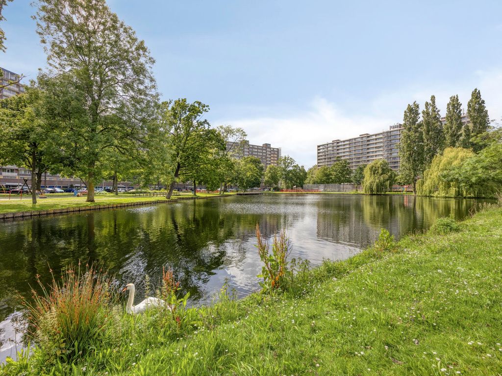 Van Maerlantpark 1, Capelle aan den IJssel