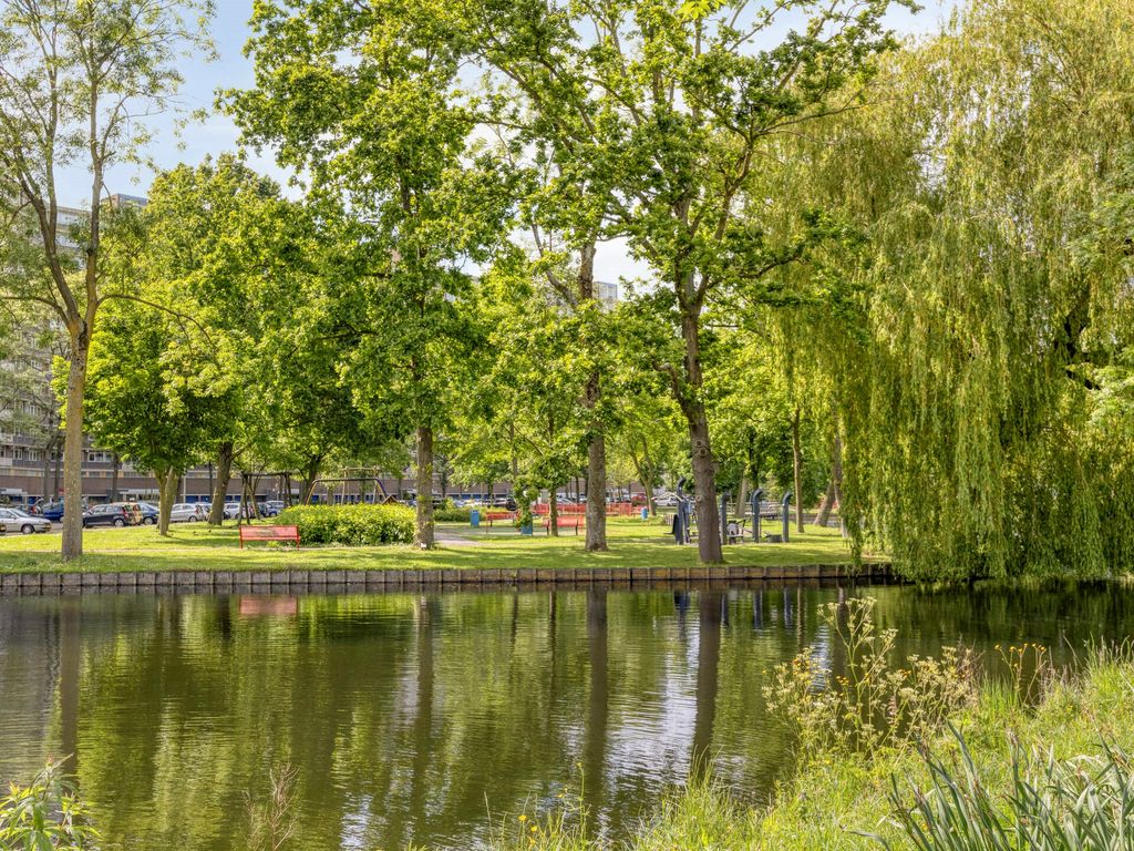 Van Maerlantpark 1, Capelle aan den IJssel