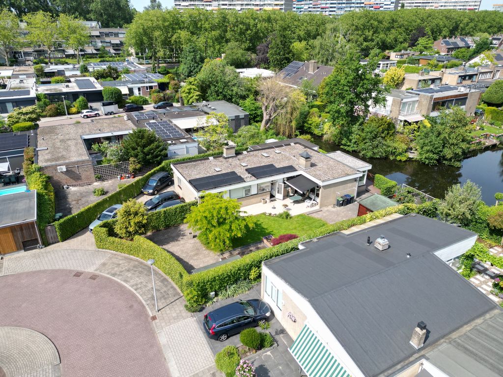 Van Maerlantpark 1, Capelle aan den IJssel