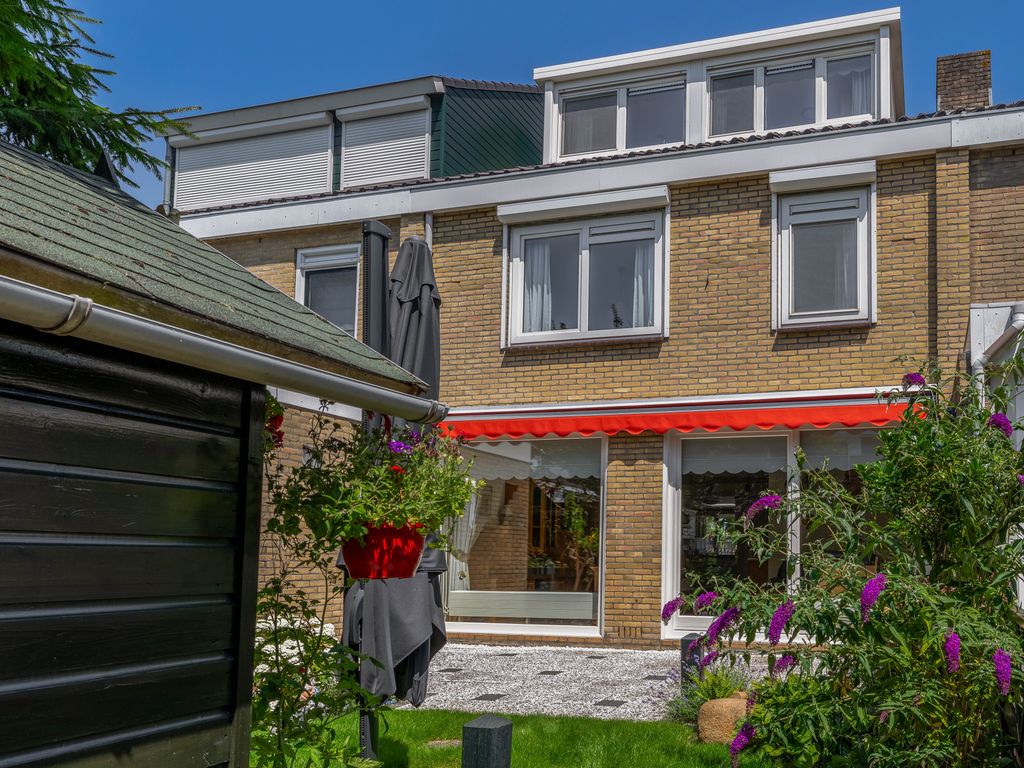 Merelhoven 439, Capelle aan den IJssel