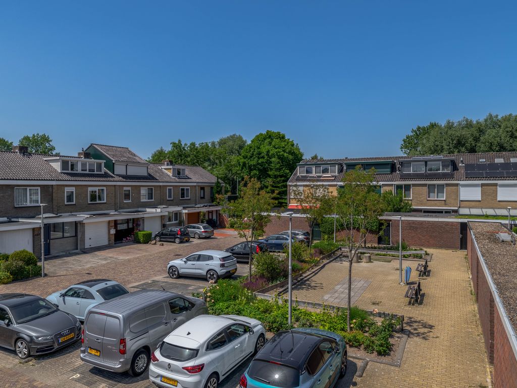 Merelhoven 439, Capelle aan den IJssel