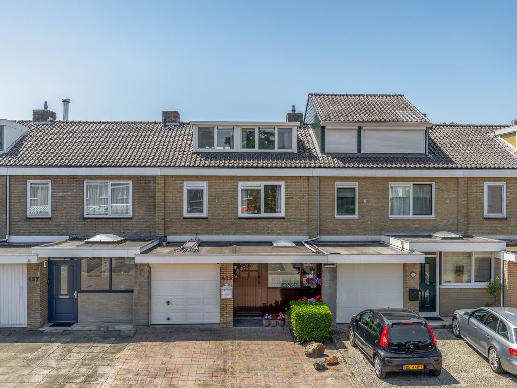 Merelhoven 439, Capelle aan den IJssel