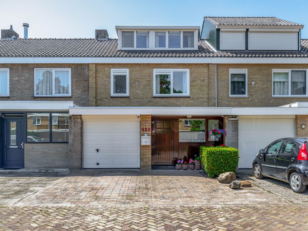 Merelhoven 439, Capelle aan den IJssel