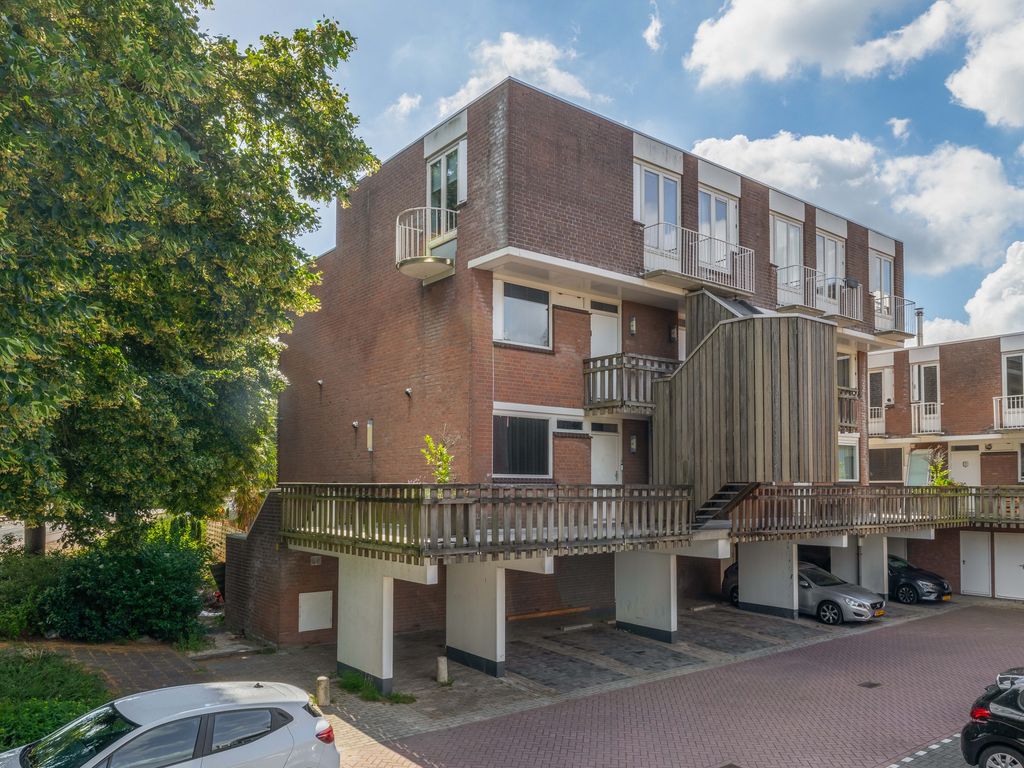 Keerkring 158, Capelle aan den IJssel