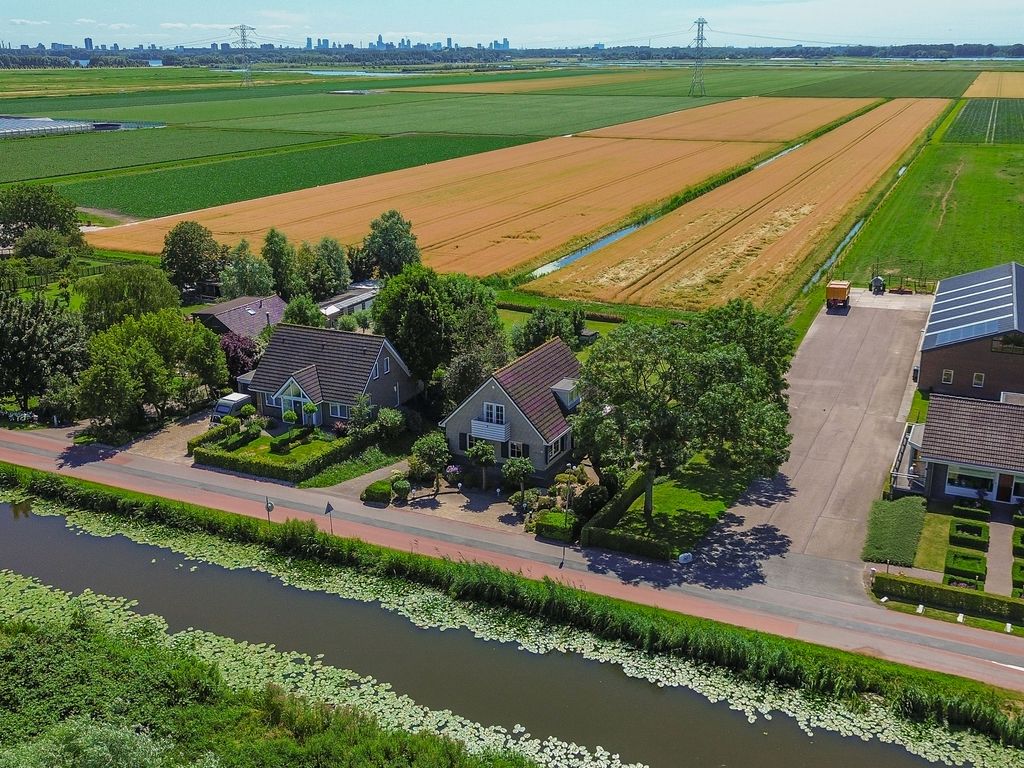 Zuideinde 2, Zevenhuizen