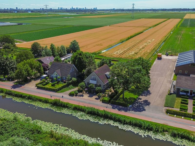 Zuideinde 2, Zevenhuizen