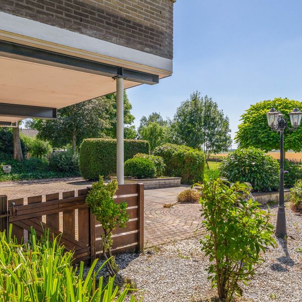 Zuideinde 2, Zevenhuizen