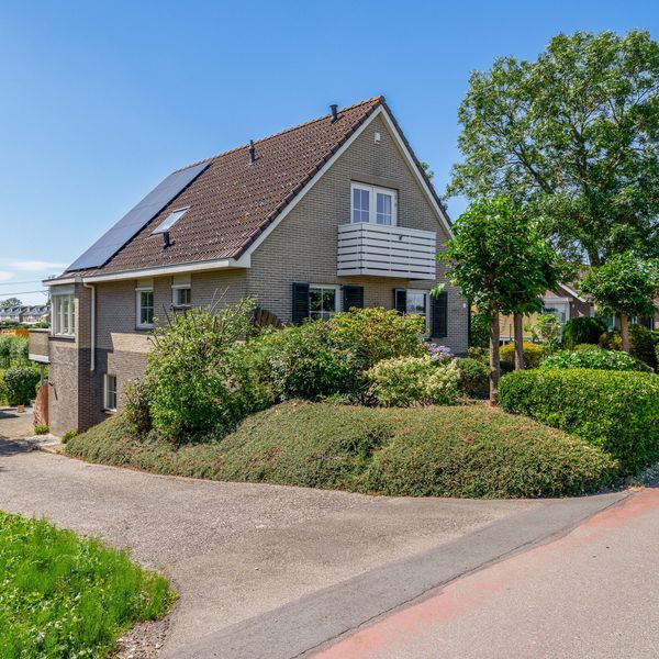 Zuideinde 2, Zevenhuizen