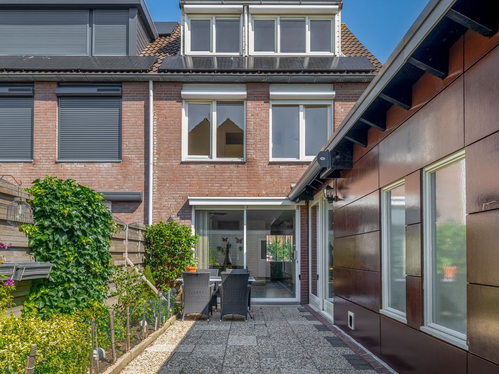 Arend Brinkmanrede 17, Capelle aan den IJssel