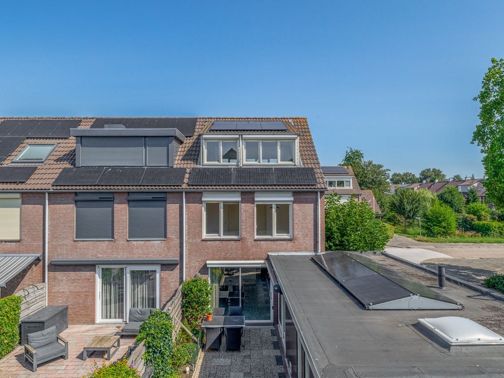Arend Brinkmanrede 17, Capelle aan den IJssel