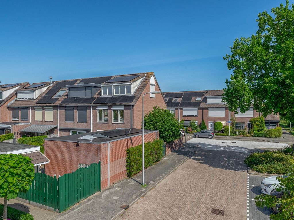 Arend Brinkmanrede 17, Capelle aan den IJssel