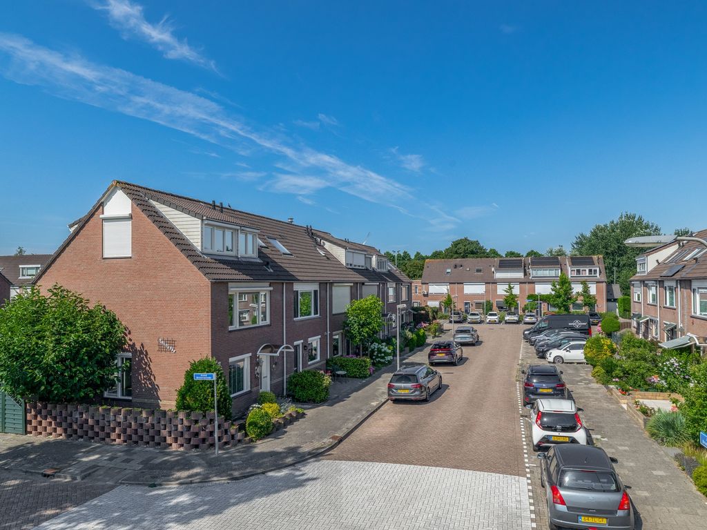 Arend Brinkmanrede 17, Capelle aan den IJssel
