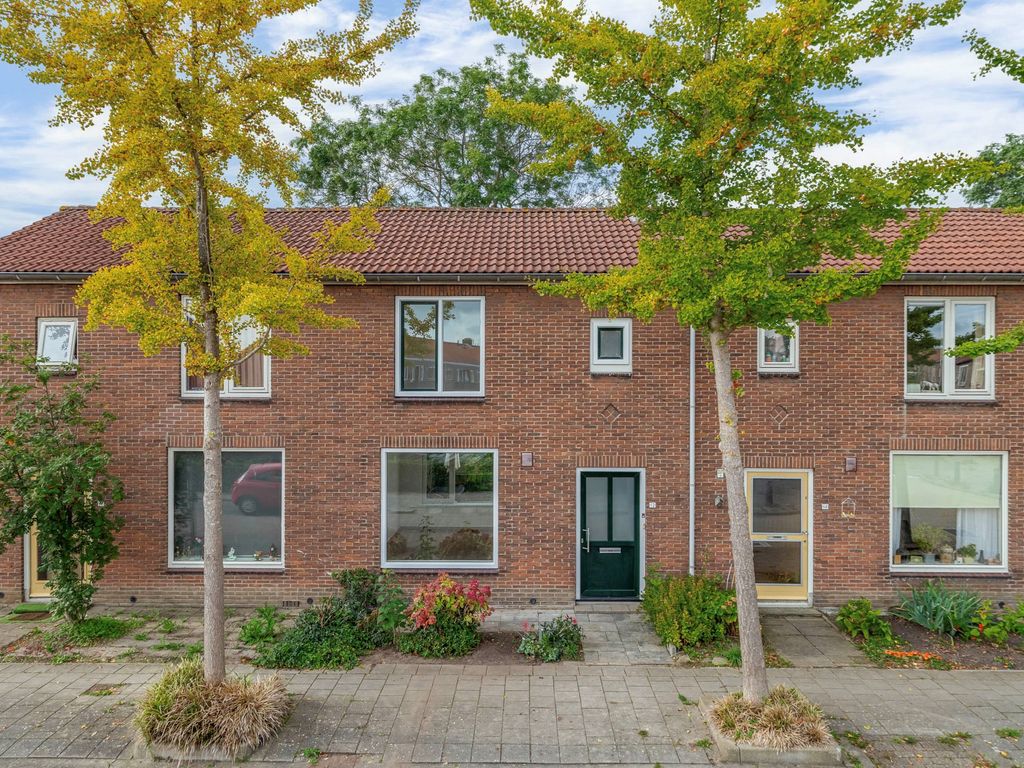Kon Wilhelminastraat 12, Nieuwerkerk aan den IJssel