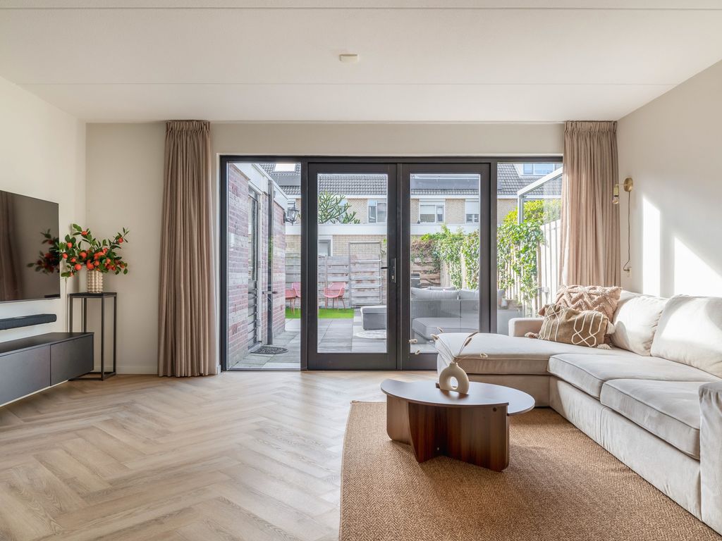 Bachstraat 35, Capelle aan den IJssel