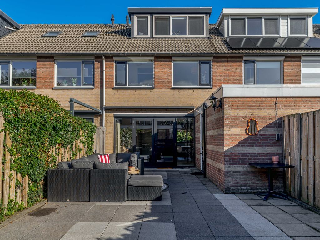 Bachstraat 35, Capelle aan den IJssel