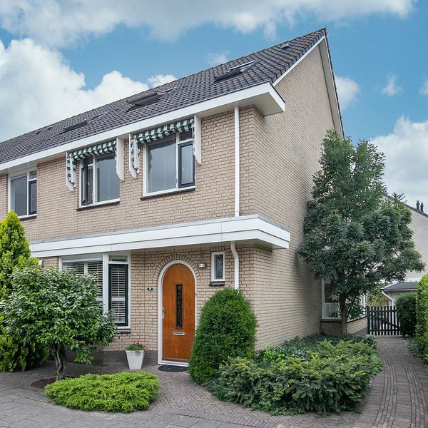 Schonberglaan 15, Capelle aan den IJssel