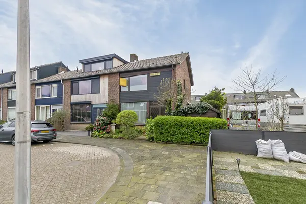 Gerard Doustraat 25, SPIJKENISSE