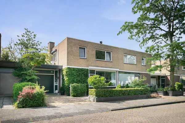 Kastanjestraat 8, SPIJKENISSE