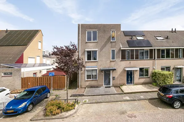 Annette Versluys-Poelmanstraat 1, SPIJKENISSE